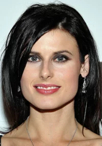 Nicole Holland I