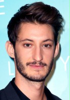 Pierre Niney / Adrien Rivoire