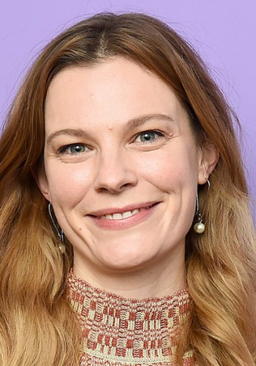 Lindsay Burdge / Amy