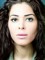 Samira El Ouassil / Recepcjonistka Semra
