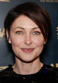 Emma Willis V