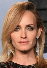 Amber Valletta 