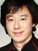 Young-Pil Kim / Park Hae-il wyglądający jak mężczyzna