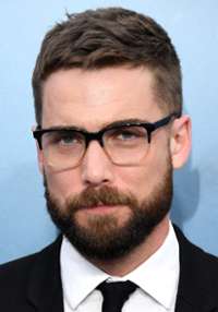 Dustin Milligan 