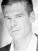 Simon Richard Boughey / Profesor Wodehouse