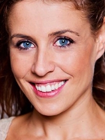 Ruth Llopis / Rebeca