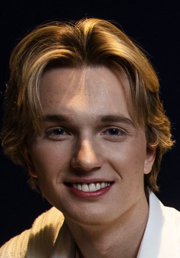 Cale Ambrozic / Howard