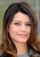 Beren Saat / Bihter Yöreoglu / Ziyagil