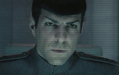 W ciemność. Star Trek - Klip Spock