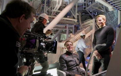 W ciemność. Star Trek - Klip Simon Pegg na planie "W ciemność Star Trek"