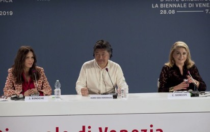 Prawda - Relacja wideo Wenecja 2019: Koreeda o swoim pierwszym filmie kręconym poza Japonią