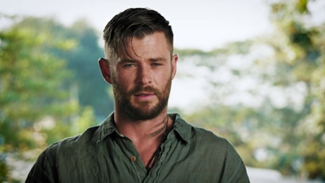 Tyler Rake: Ocalenie - Making of Chris Hemsworth opowiada o scenach akcji (polski)