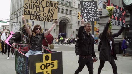 Love in the Time of Fentanyl - Zwiastun nr 1
