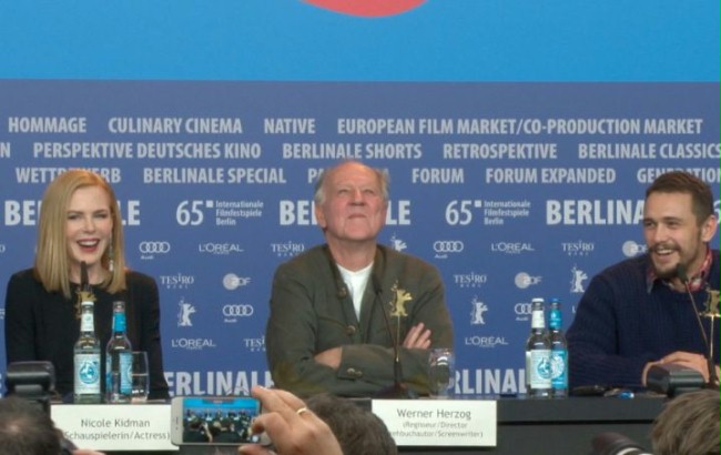 BERLINALE 2015: Nicole Kidman zaatakowana przez sępa
