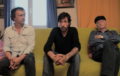 Du bleu au-dessus des toits - Zwiastun nr 1