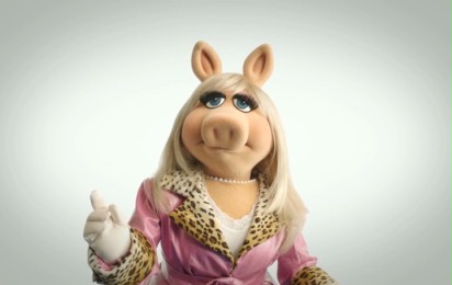 Muppety - Klip Miss Piggy chce bazyliona like'ów