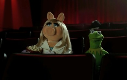 Muppety - Klip Bądźcie grzeczni na seansie "Muppetów"